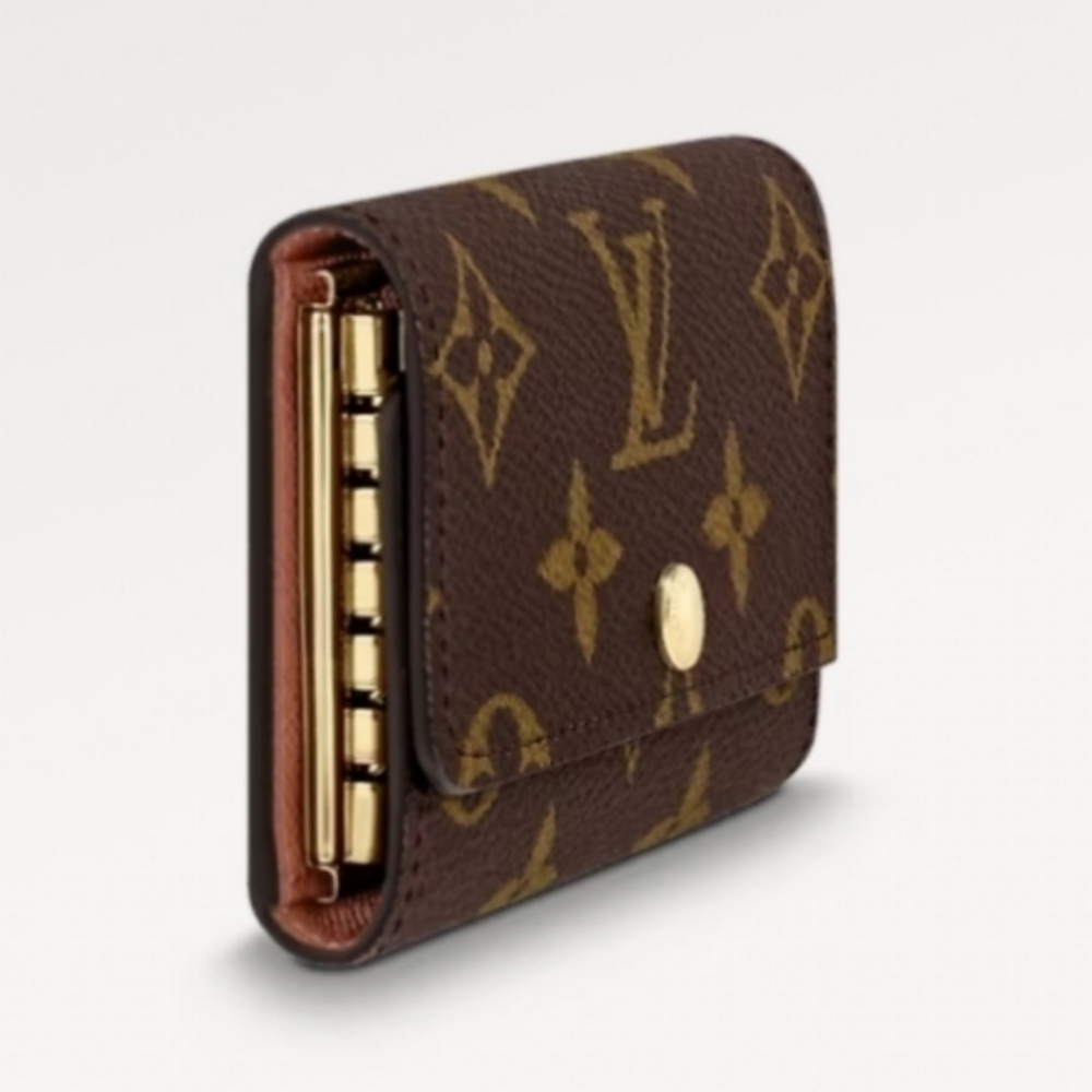 Louis Vuitton Monogram 6-key Holder Includes Original Dust Bag and Box